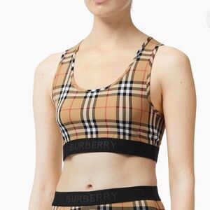 週末SALE＊Burberryチェック柄クロップドブラトップタンクトップL BURBERRY チェック柄 タンクトップ 38 - メルカリ